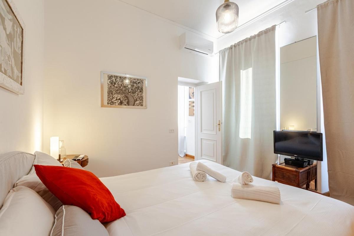 Appartamento Luxury Penthouse With Terrace By Spanish Steps
