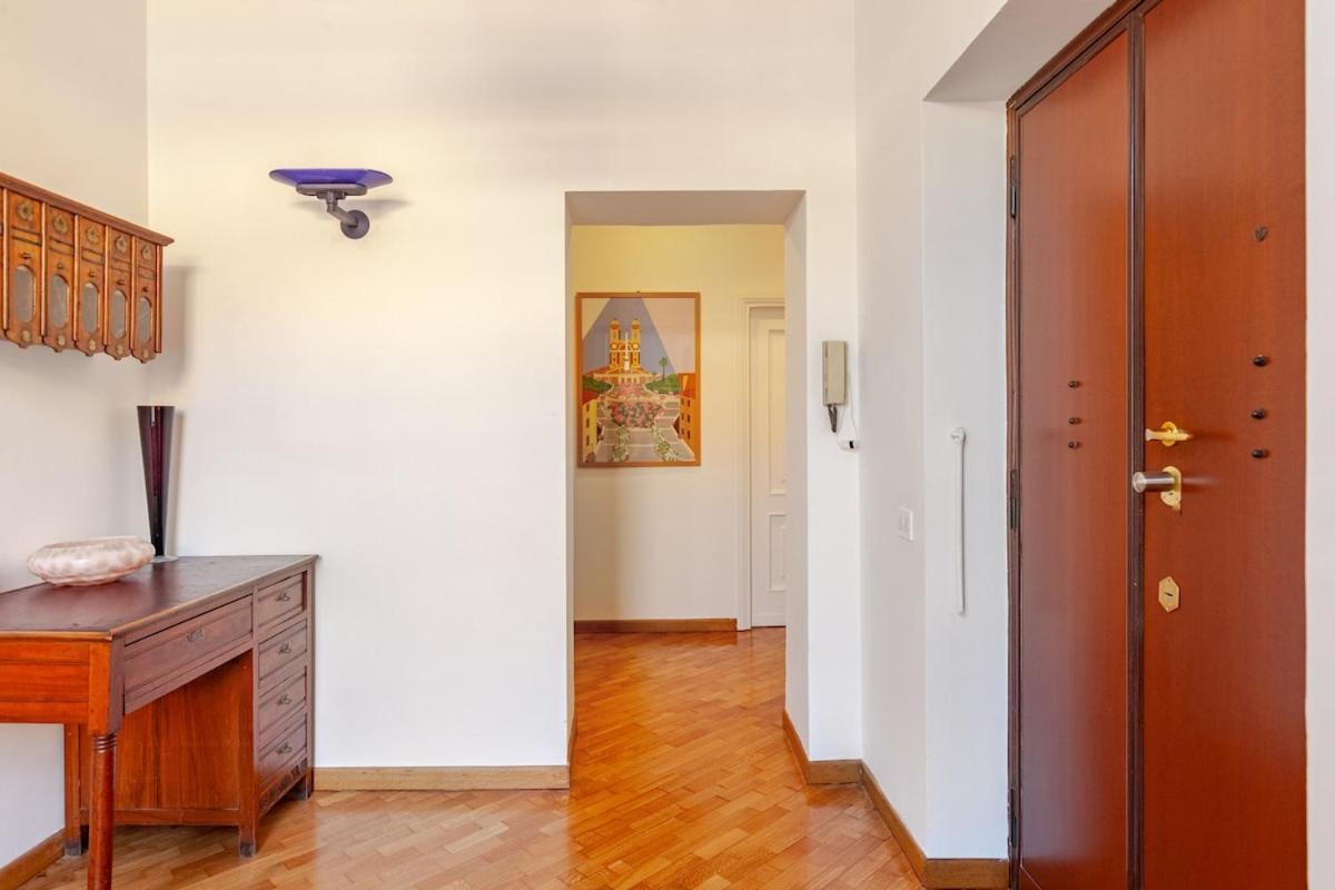 Luxury Penthouse With Terrace By Spanish Steps Appartamento Roma