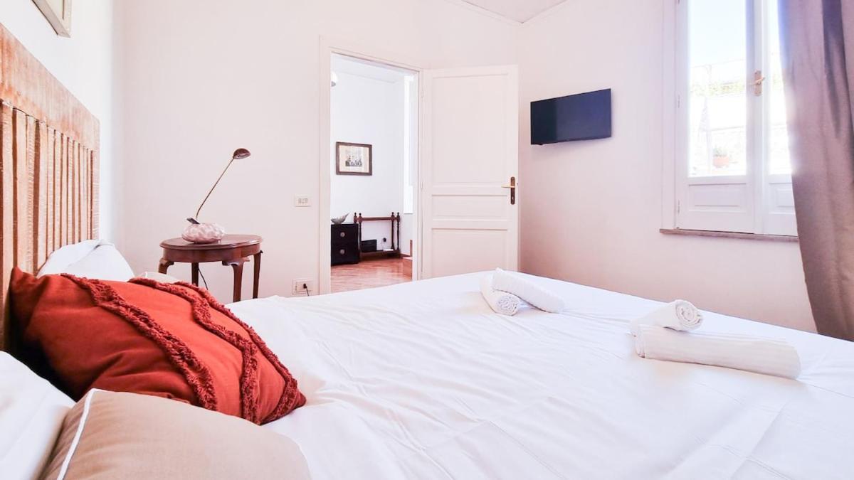 Luxury Penthouse With Terrace By Spanish Steps Roma