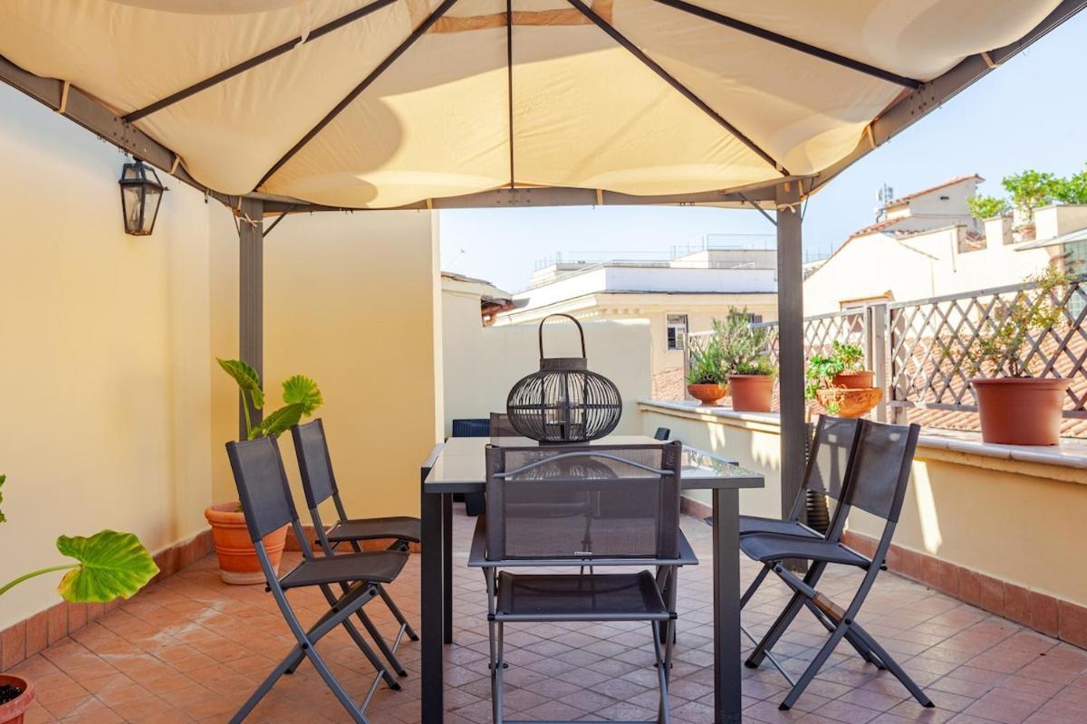 Luxury Penthouse With Terrace By Spanish Steps Apartamento *